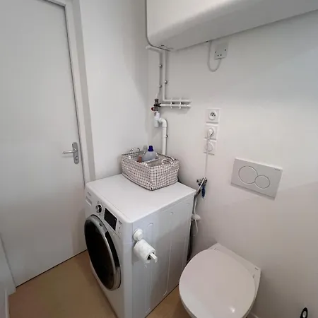 Lavallois - Parking Couvert Gratuit لافال